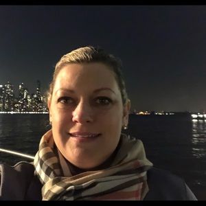 Meet your Posher, Alessandra